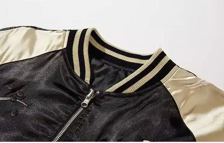 Kitsune 九尾の狐 Sukajan Souvenir Bomber Jacket (Blanc)